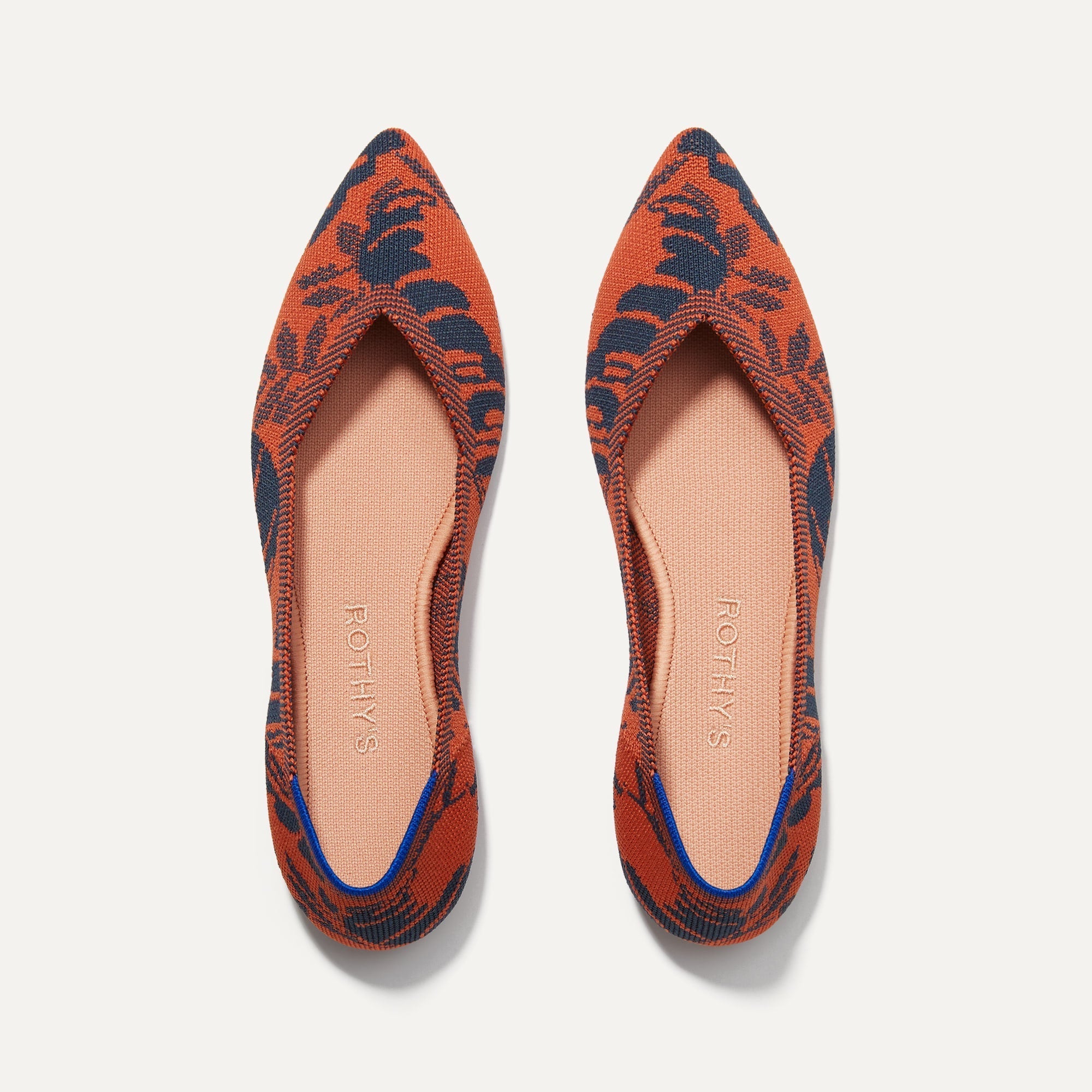 The Point in Sunset Floral shown from the top. 