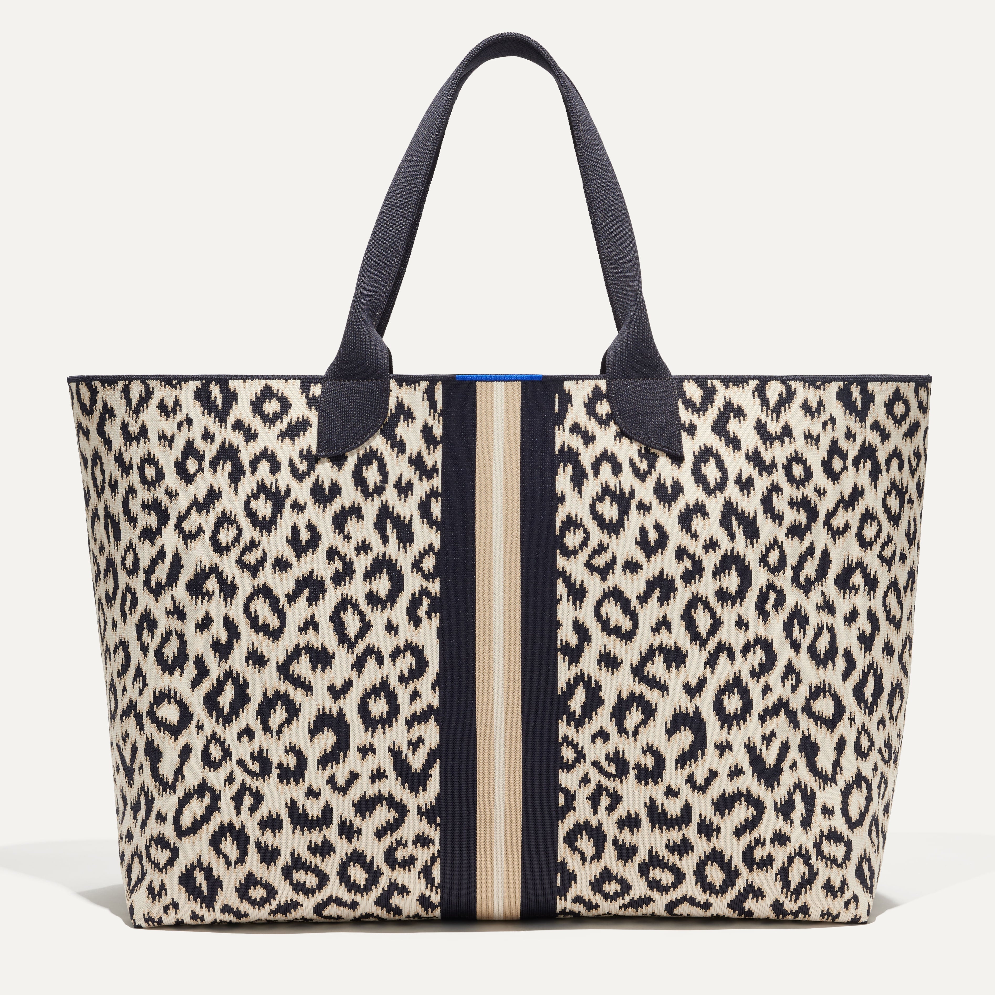 PLP |The Lightweight Mega Tote in Sandy Cat, shown from the from the front.