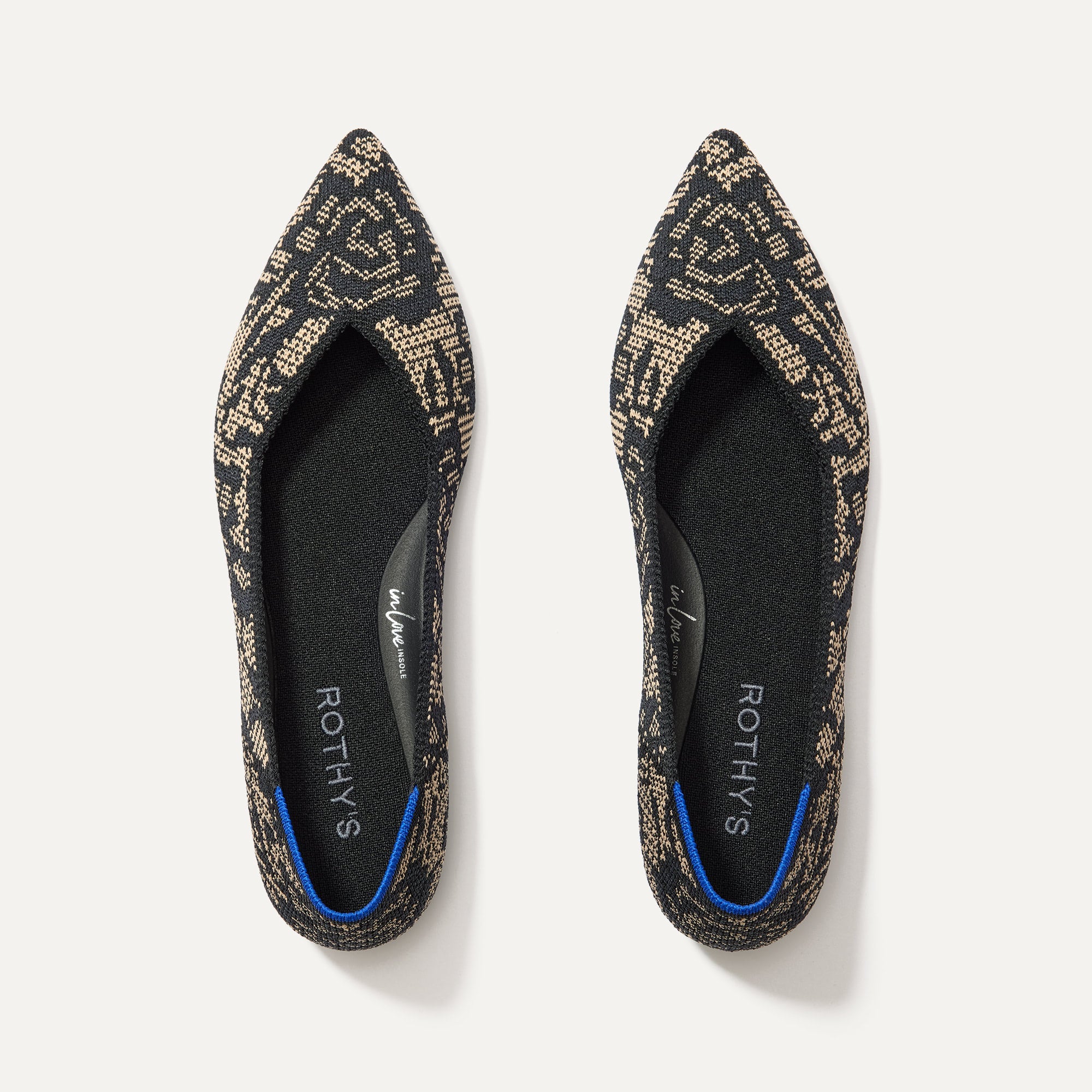 The Point II in Chantilly Noir shown from the top.